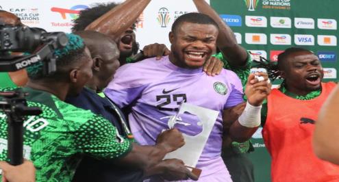 نوابيلي يقود النسور للنهائي.. ماذا قالت صحف نيجيريا بعد التأهل على حساب جنوب أفريقيا؟